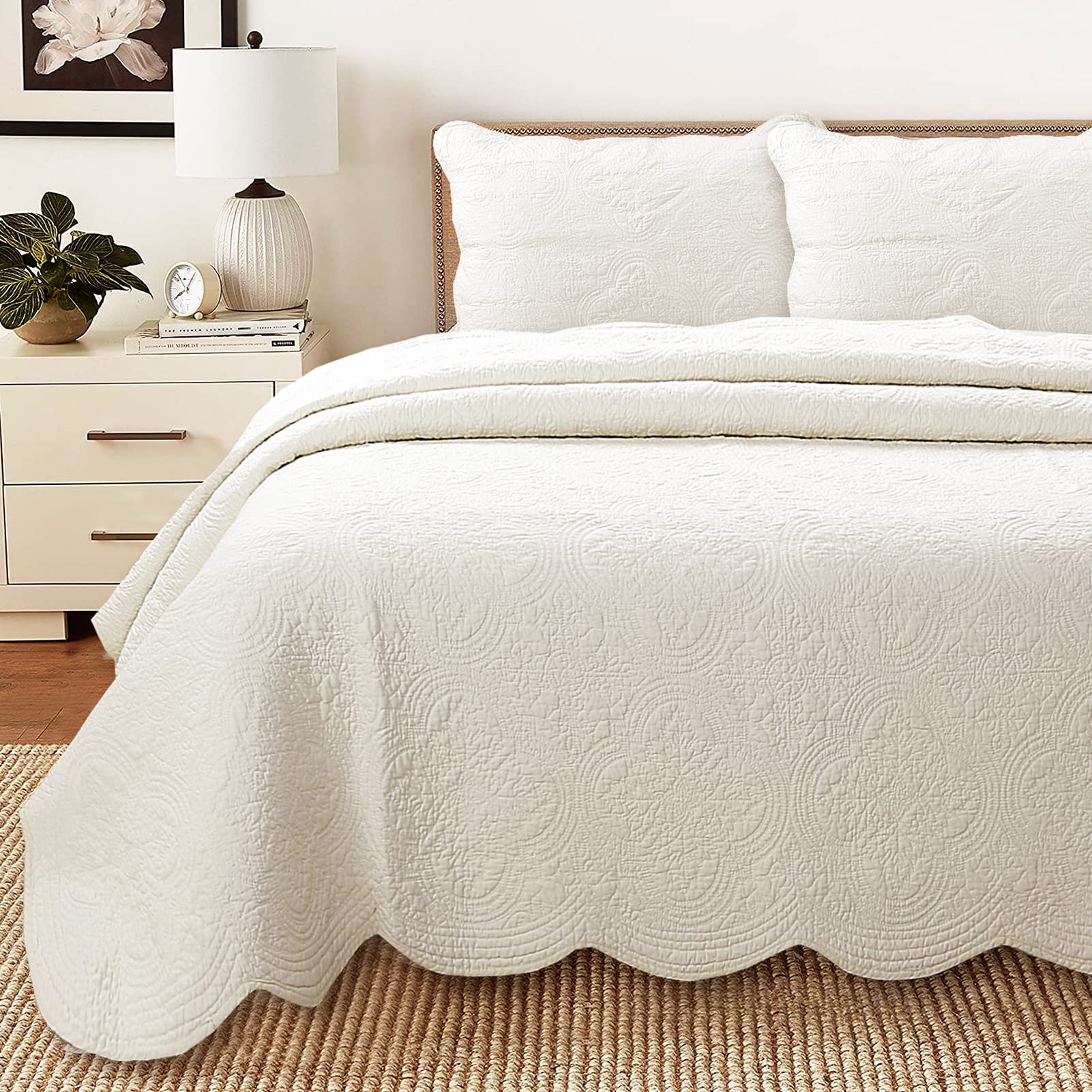 Cozy Line Home Fashions 100% Cotton Medallion Off White Matelasse Embossed Bedding Quilt Set, Revers