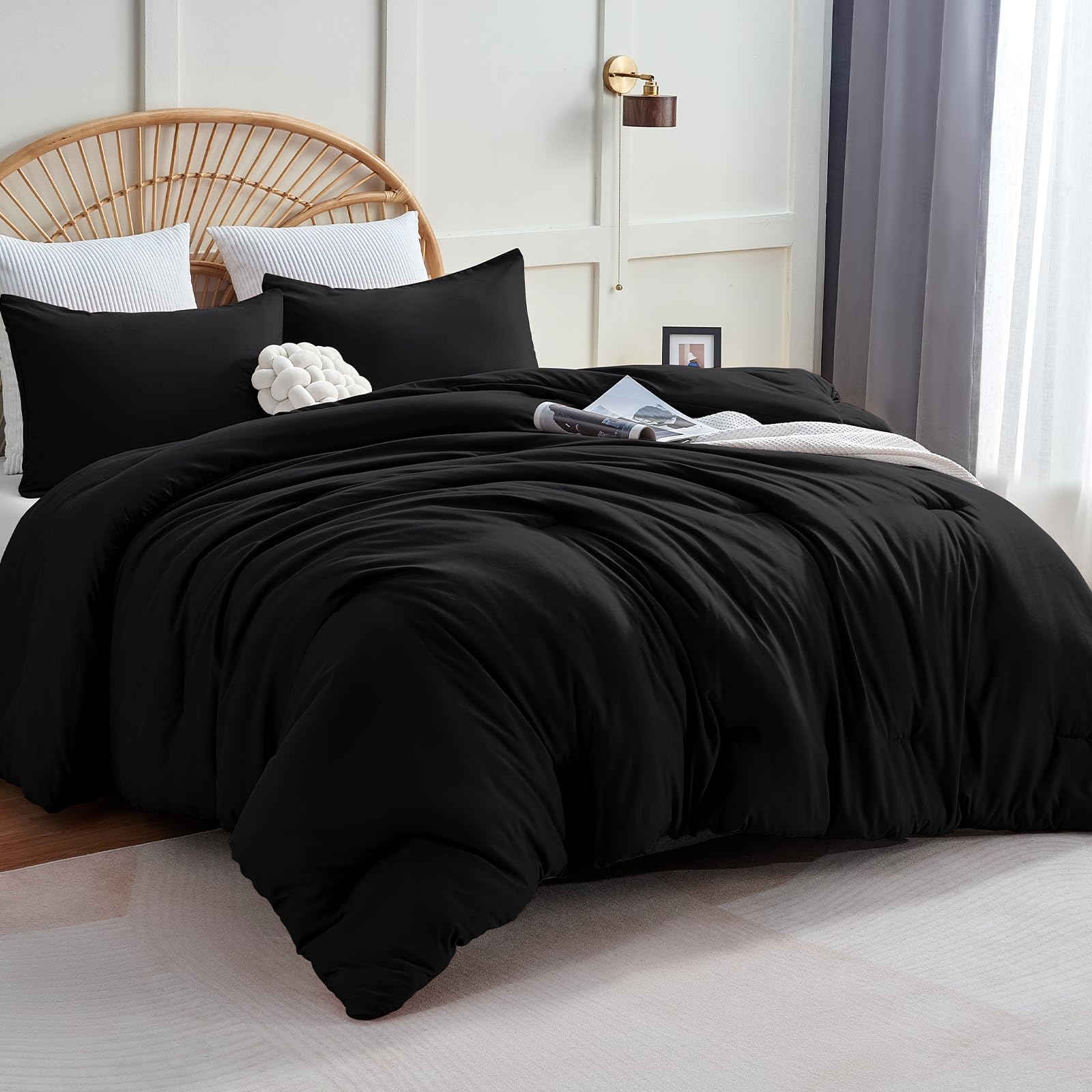 CozyLux Queen Comforter Set Black, 3 Pieces Lightweight Comforters Queen Size Quilted Bedding Sets, All Season Breathabl